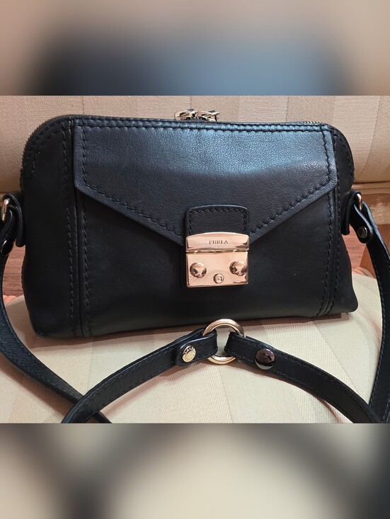 Furla Handbags - GENUINE FURLA BLACK LEATHER CROSS BODY SATCHEL PURSE LIKE NEW CONDITION